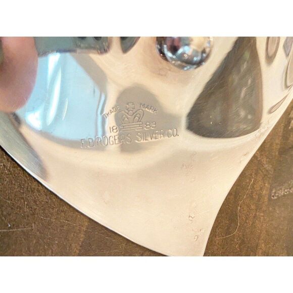 Vintage F. B. Rogers Silver Co. 1883 Silver Plate Leaf Shaped Footed Dishes-2 - Picture 8 of 11